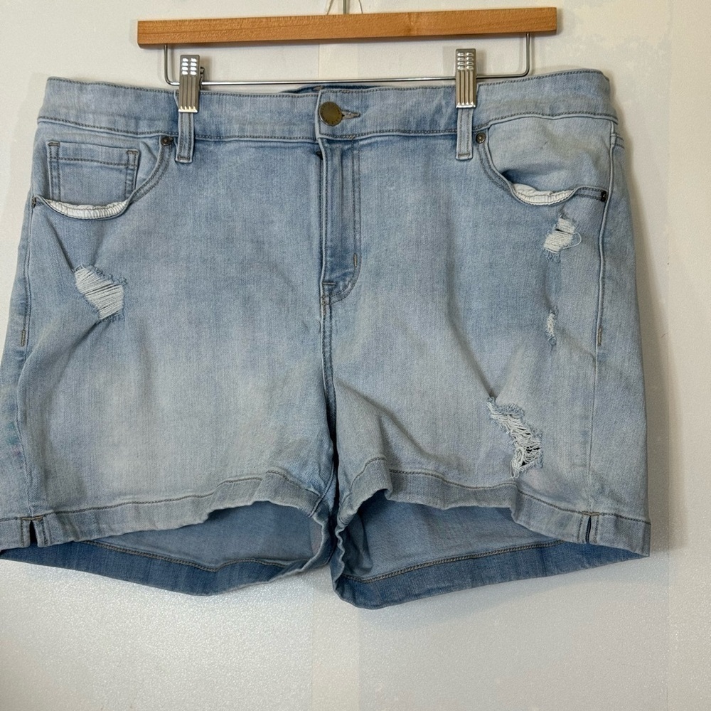 Lane Bryant Flex Magic Waist Mid Rise Signature Denim 4" Shorts Plus Size 20 - Picture 2 of 9